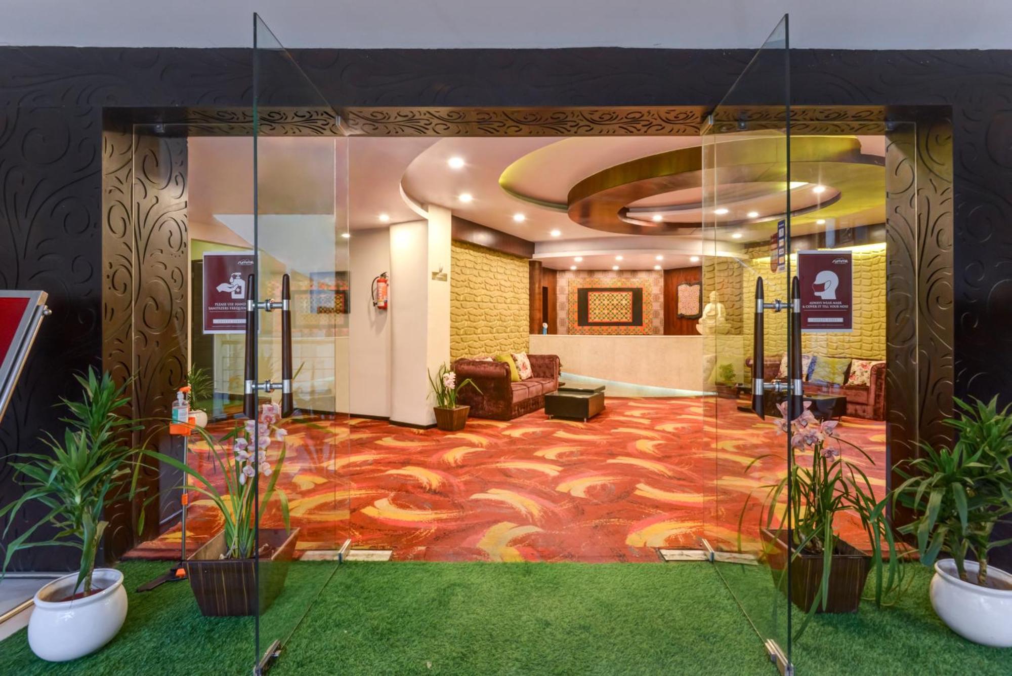 Summit Montana Suites & Spa At Mall Darjeeling  Exterior photo